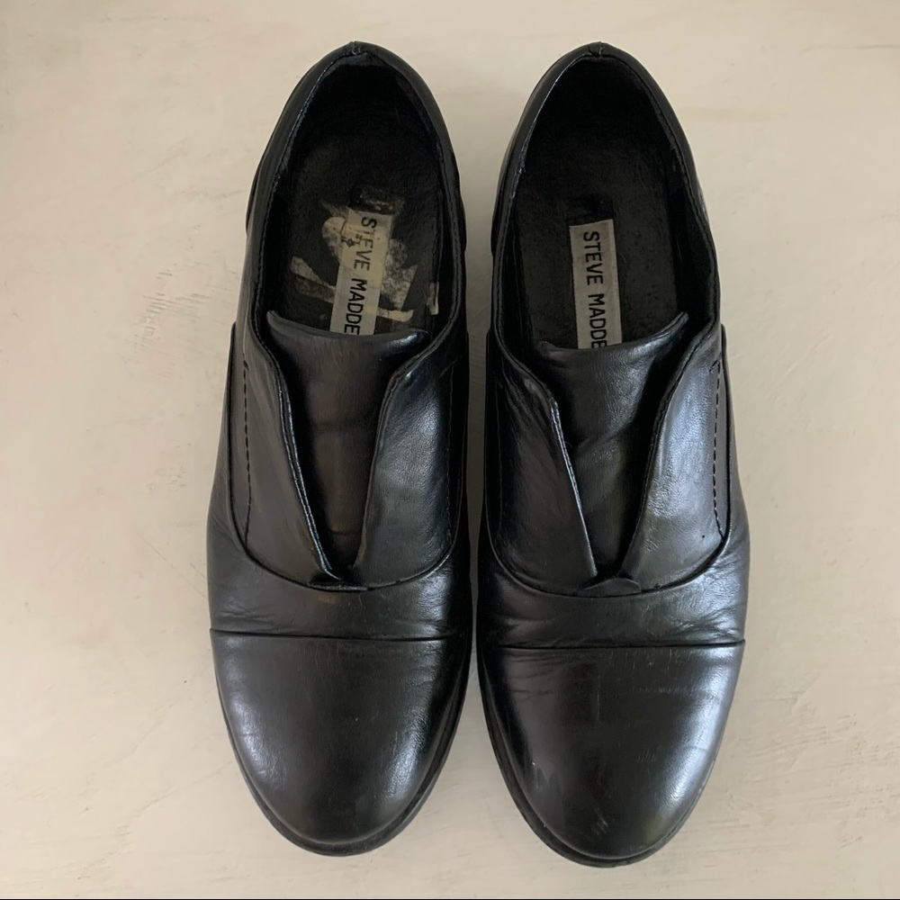 STEVE MADDEN leather loafers